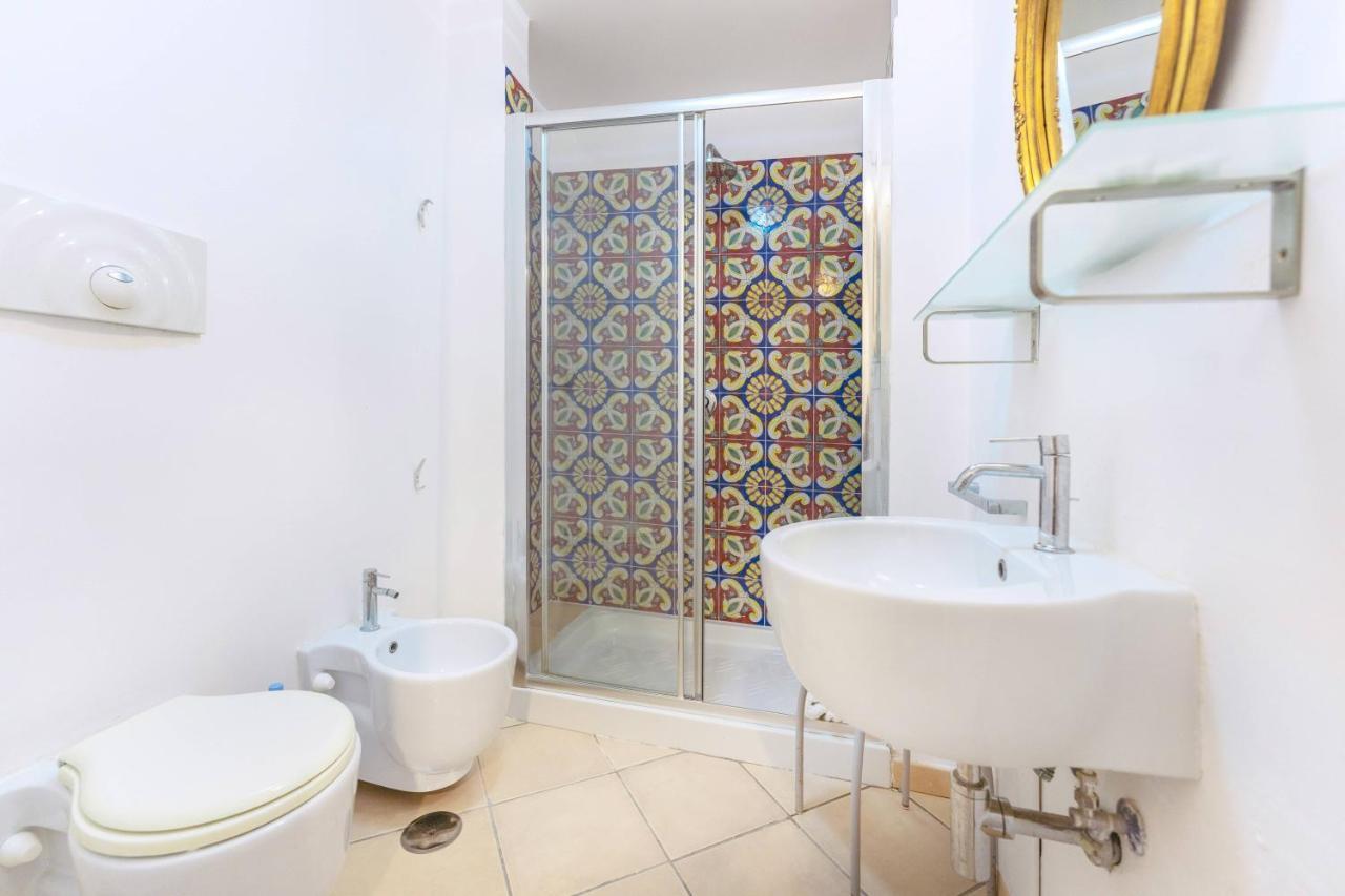 Palazzo Attila - Gioia Apartments Procida Eksteriør bilde