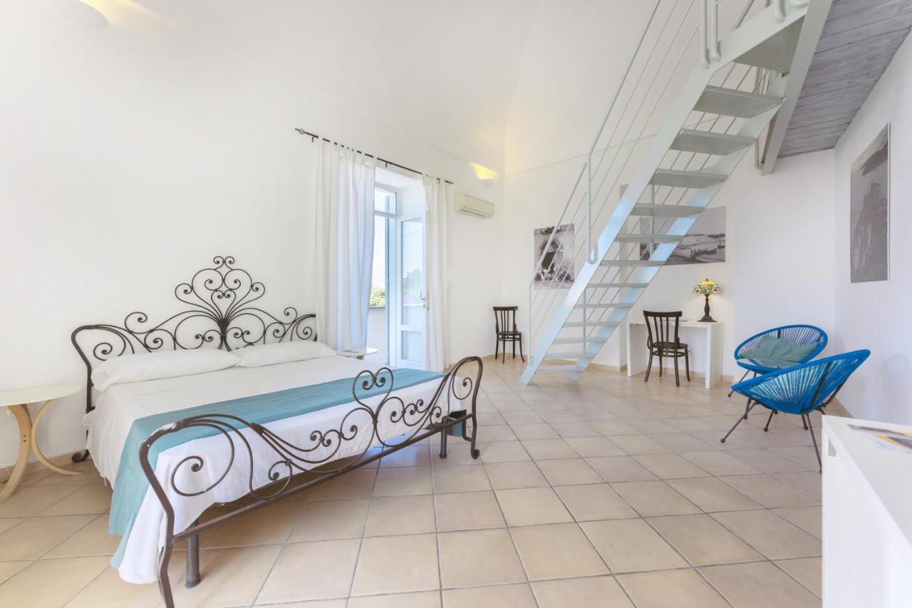 Palazzo Attila - Gioia Apartments Procida Eksteriør bilde