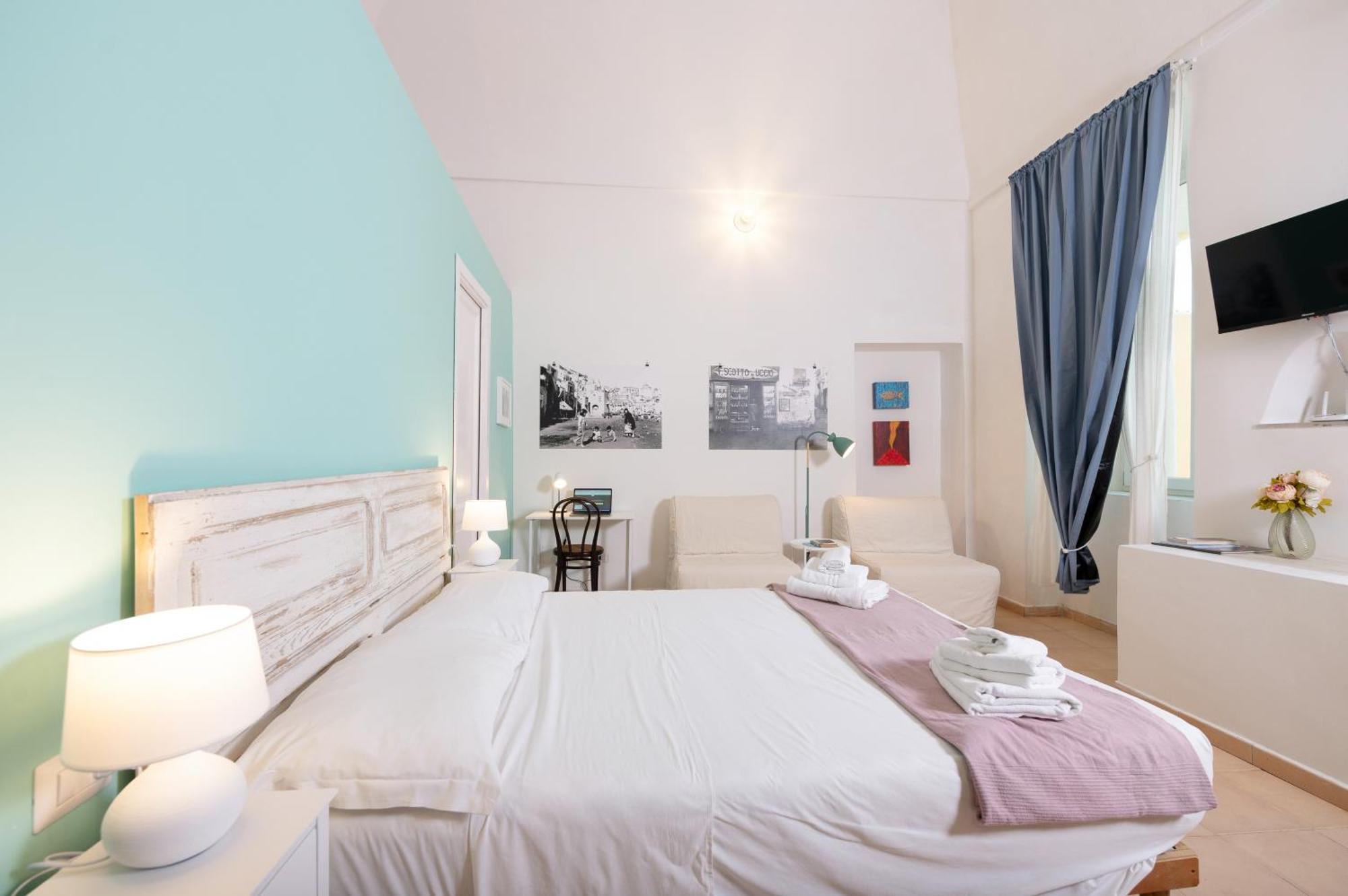 Palazzo Attila - Gioia Apartments Procida Eksteriør bilde